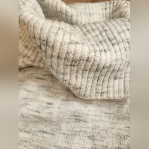 NWT RD Style, size large, light grey - Picture 3 of 6